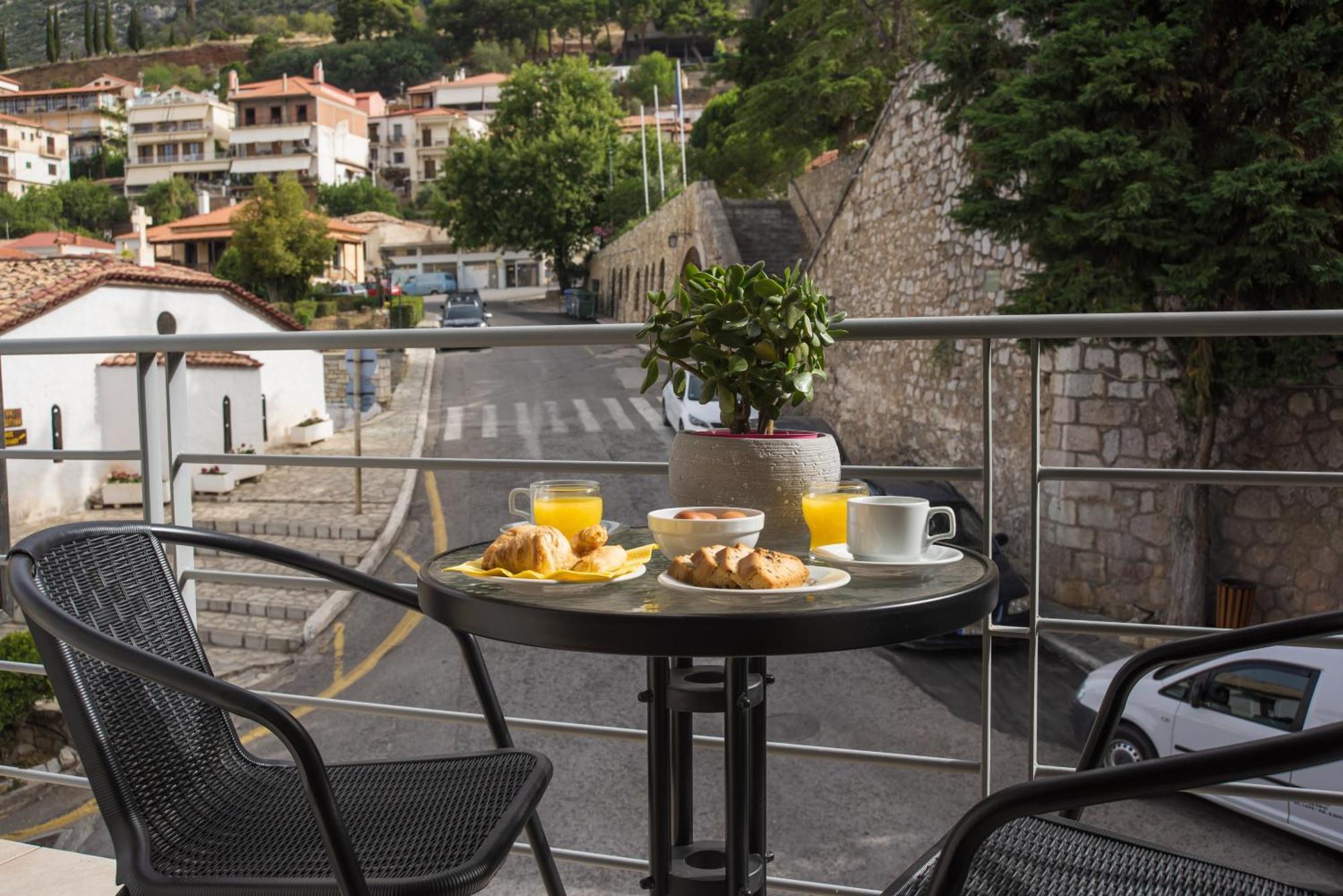 Tholos Hotel デルポイ エクステリア 写真